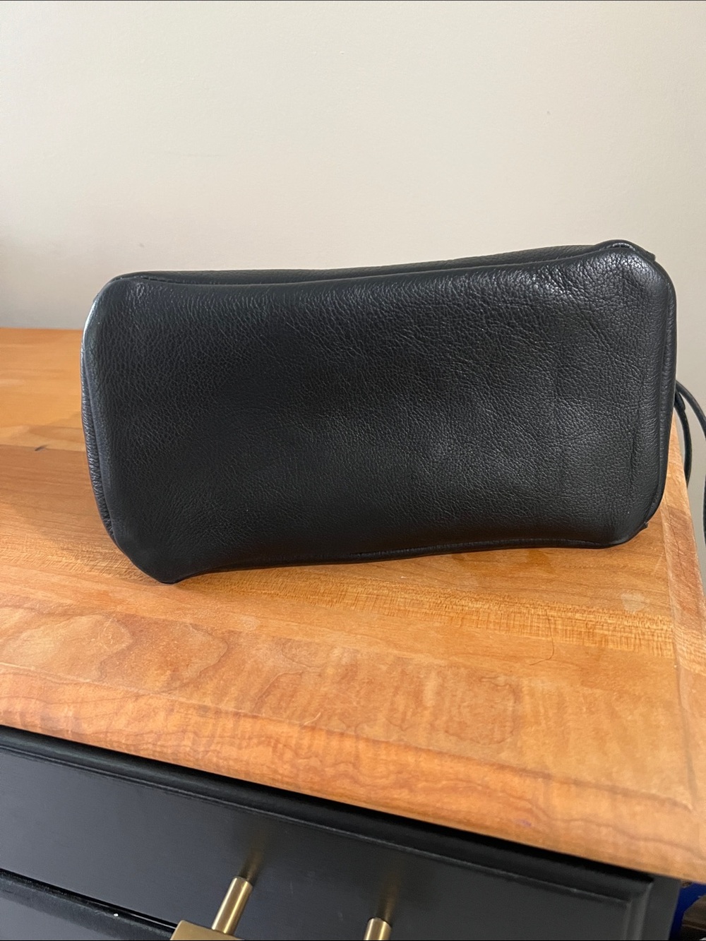 Butterfly Bucket bag by Portland Leather Goods Crossbody with Adjustable Strap - Picture 4 of 6